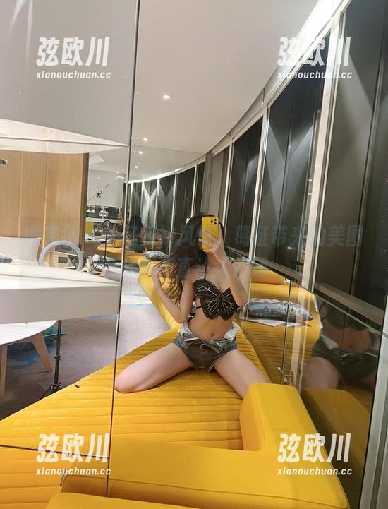 微密圈 - 牛仔辣妹风情，葛征带来的美图分享简直让人心动