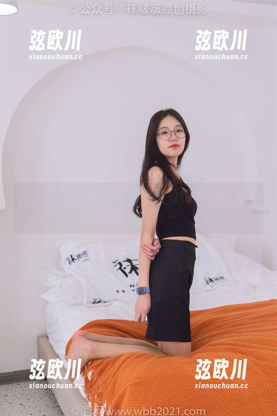 袜啵啵 - 全集写真：奶油教你如何优雅叠穿两双丝袜～