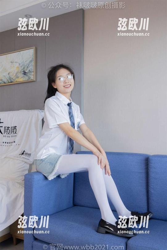 袜啵啵 - 糯米最新图包：连体衣裤与丝，谁能拒绝这样的诱惑？