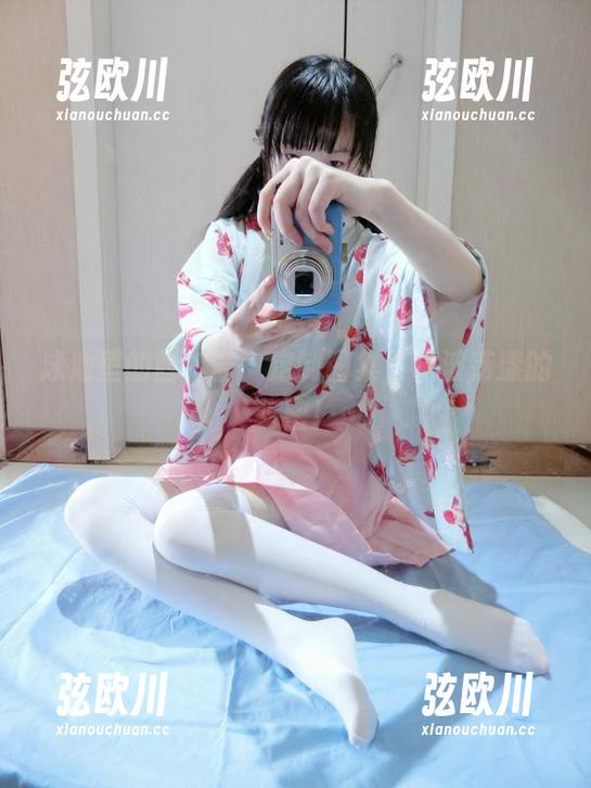 泳池里的西尔酱：定制图集，水波荡漾的秘密！