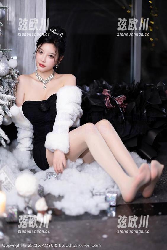 语画界 - 看过就停不下来！林乐一的丝袜魔力，免费照片带你领略时尚魅力！