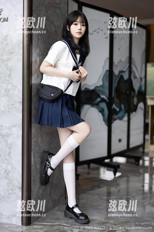 语画界 - 私拍时刻，王馨瑶yanni女神的作品让人心跳